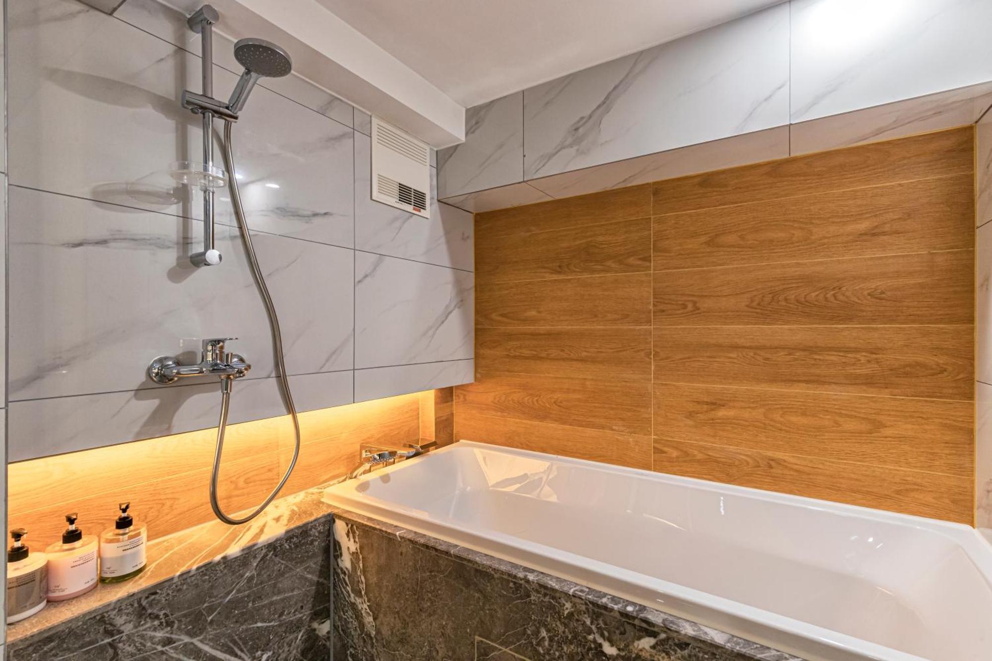 Kunming Dianchi Mideel International Apartment - South Asian Style Fuhai Metro Bagian luar foto